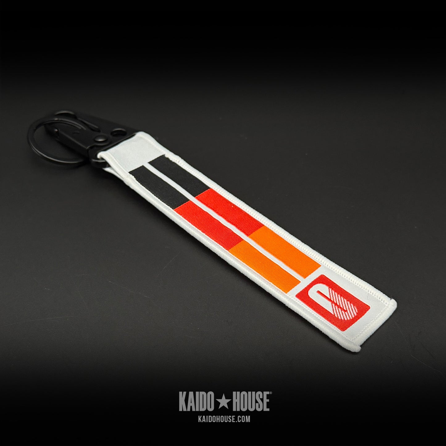 Kaido House Jet Tag Keychain, 100% KH, White
